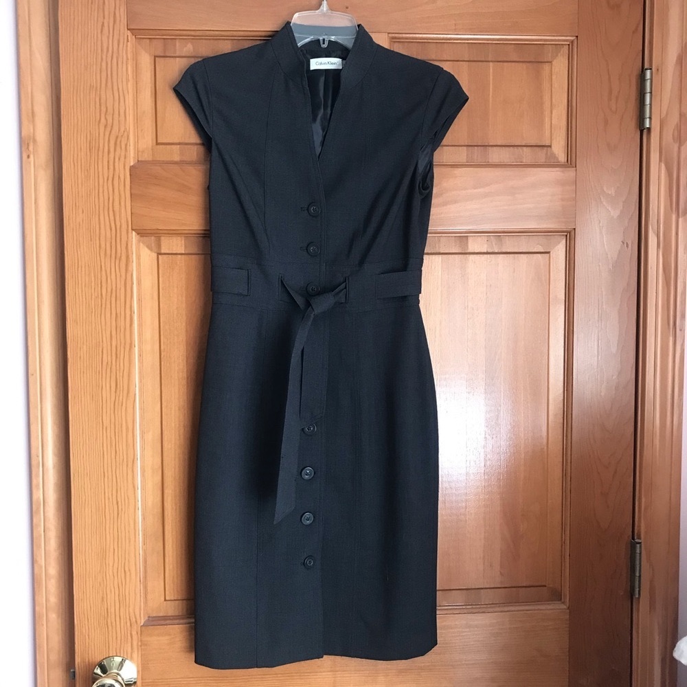 Never worn Calvin Klein size 2 button down dress - Picture 1 of 5